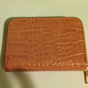 NIP 11 Accordion Slot Card Holder Zip Around Wallet